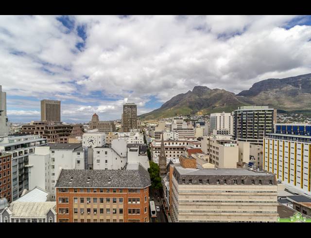 0.5 BEDROOM APARTMENT FOR SALE IN CAPE TOWN CITY CENTRE